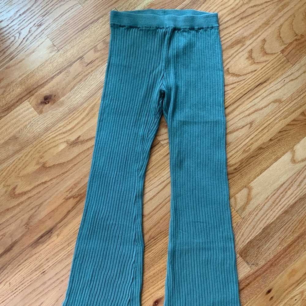 Forever 21 Pants & Jumpsuits/ Green Ribbed Knit Flare Pants/Size:S